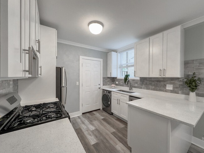 Photo - 2125 W Giddings St Unit J03P