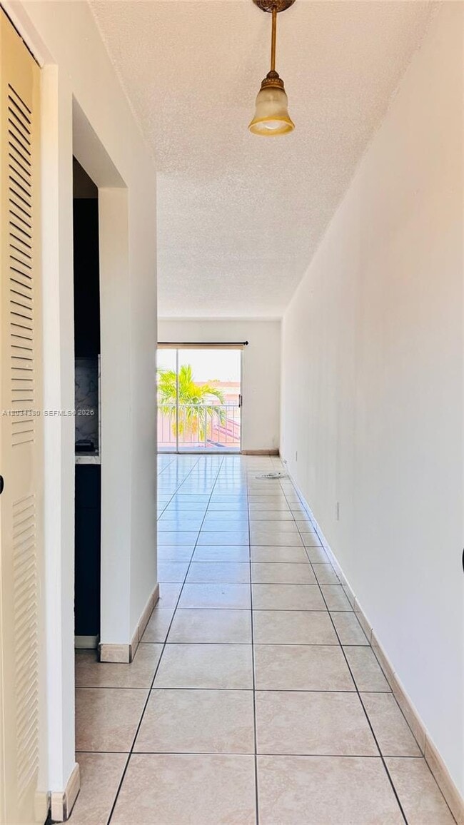 Photo - 1480 W 46th St Unit 322