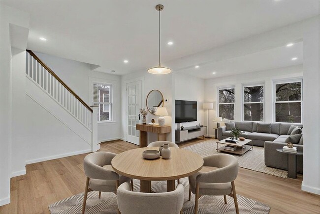 Building Photo - 315 Park Ave