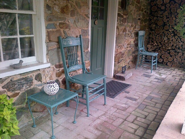 Photo - 40200 Main St