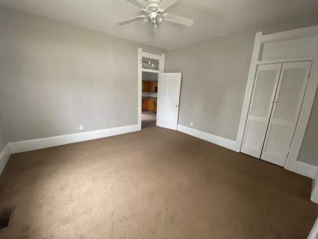 Photo - 505 Woodward St