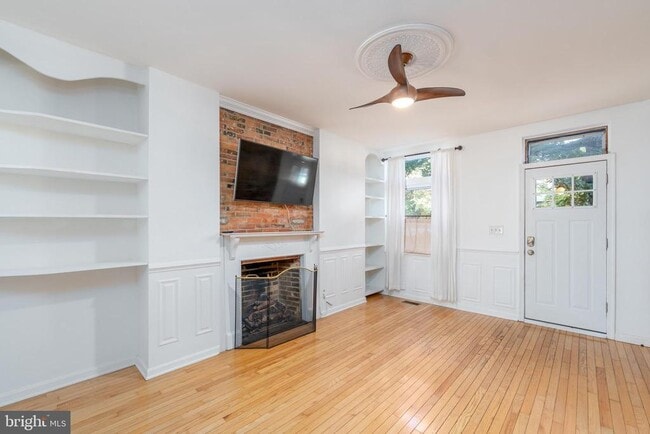 Photo - 306 S Washington St