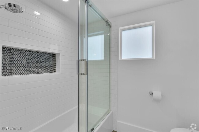 Building Photo - 420 Harbour Dr Rental