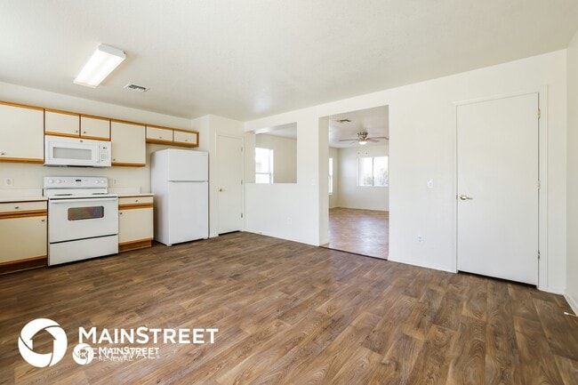 Photo - 5434 S Monrovia Ave