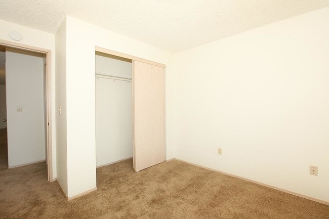 Photo - Laurelwood Gardens