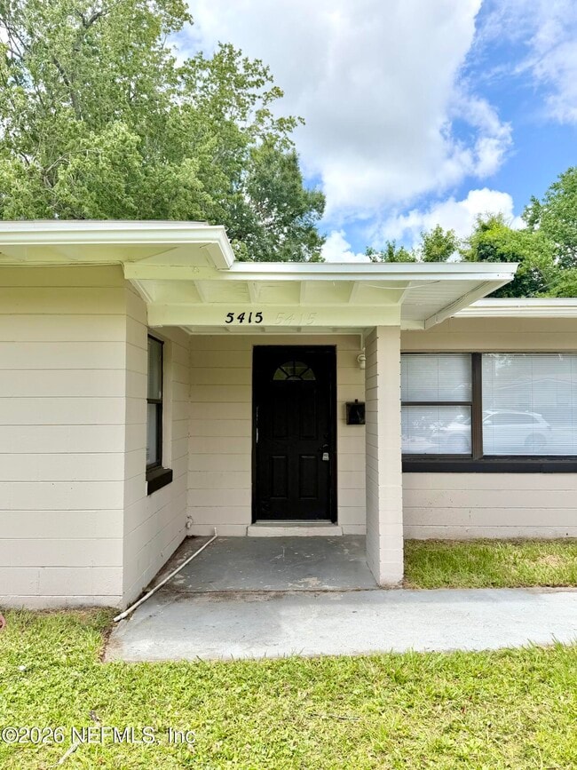 Photo - 5415 Lori Dr S