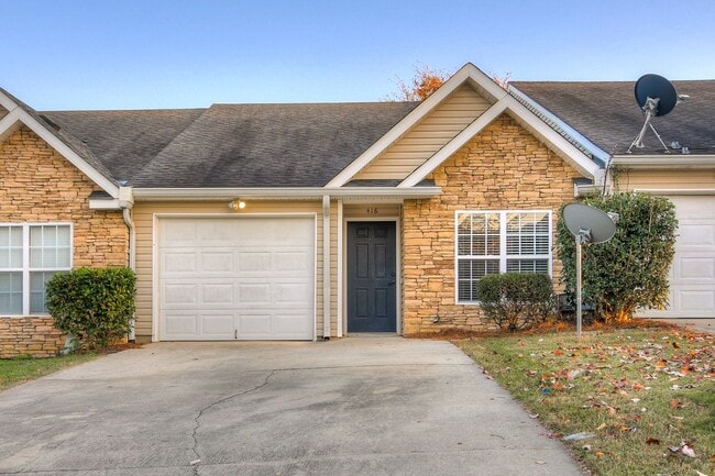 Photo - 3 Bedroom 2 Bath Townhouse With Garage