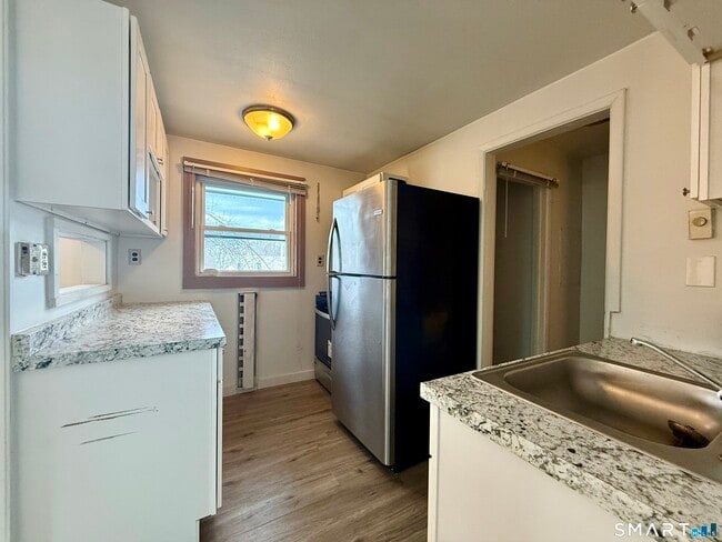 Photo - 41 Waterbury Rd Unit A3