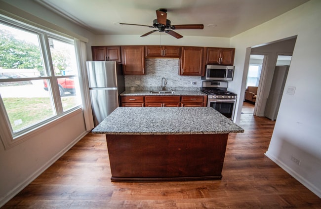 Photo - 4572 Rumsey Ave