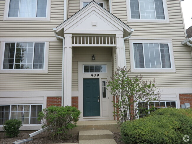 Building Photo - 409 Cary Woods Cir Rental