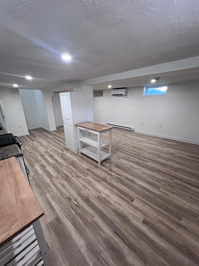 Photo - 7009 Main St Unidad 3