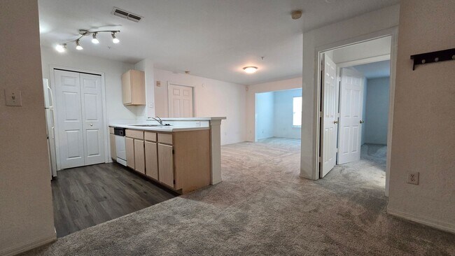 Photo - Spacious 2 Bed, 2 Bath Condo in Gated Comm... Unidad 1205
