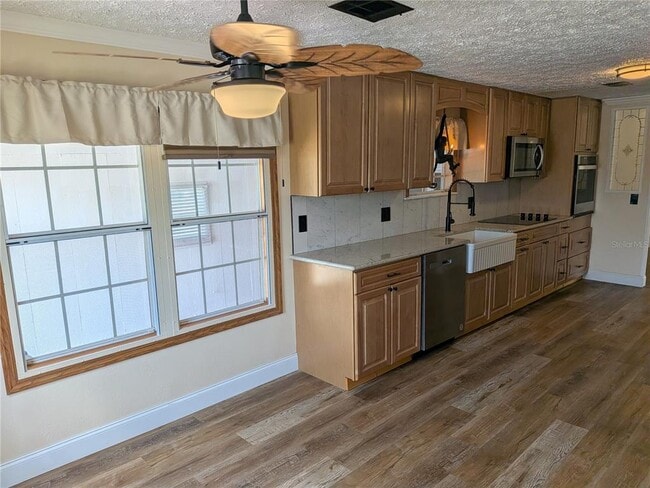 Photo - 9289 Scepter Ave