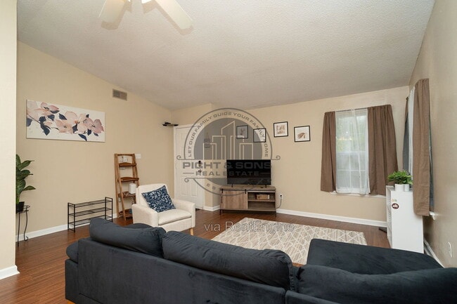 Photo - 1877 Meriadoc Rd