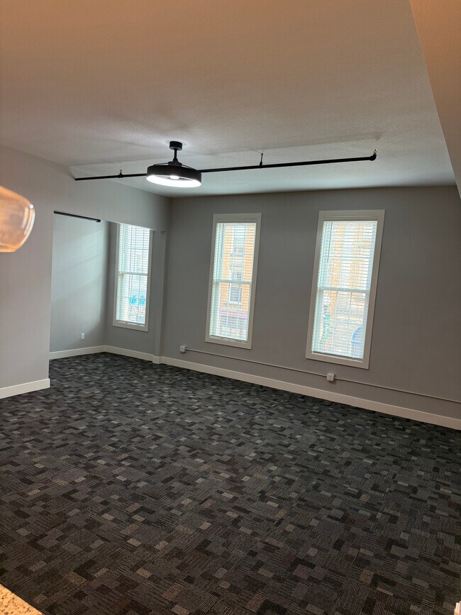 Apt 201 - 121 E Wooster St Apartamentos