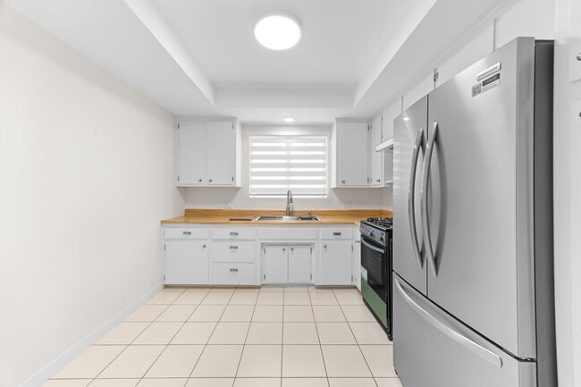 Photo - 4345 Ventura Canyon Ave Unit 08