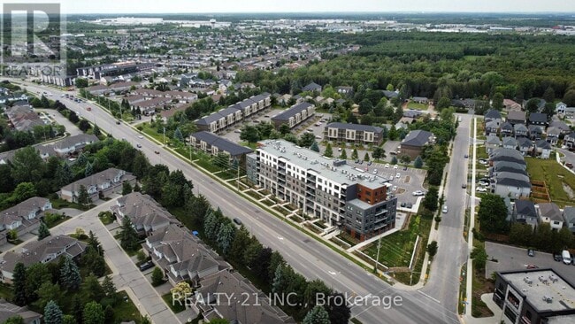 Photo - 42 Lowes Rd W