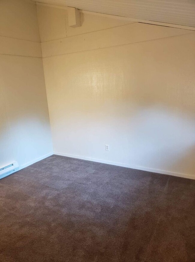 Photo - Move in Ready 1 Bed/1Bath in Clearwood with detached 2 car garage!