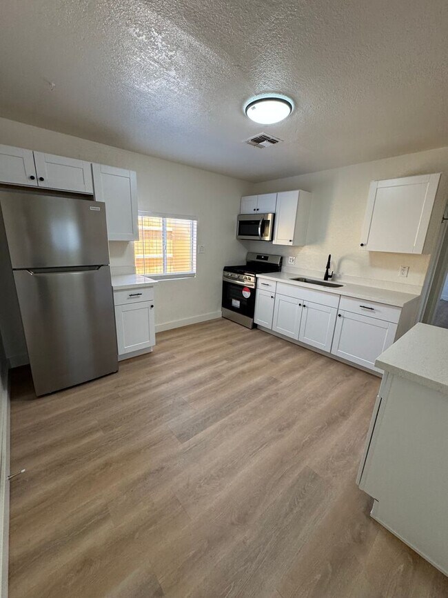 1821 E Virginia Ave Unit 1