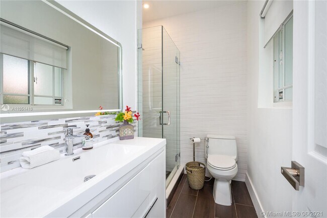 Photo - 501 SW 19th Rd