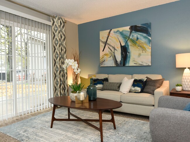 Living Room - Icon Lakewood Rental