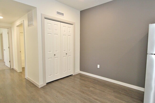 Photo - 1714 N Cole Rd Unit 106