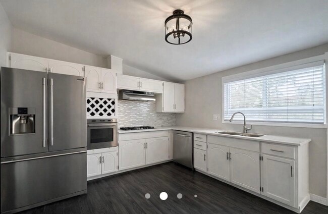 Photo - 1032 Flagtree Ln