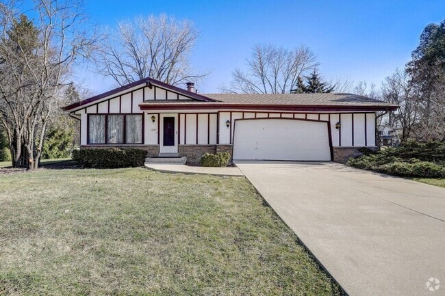 Building Photo - 2330 S Brookside Pkwy Rental
