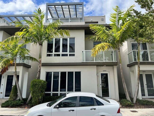 Photo - 6404 NW 105th Pl