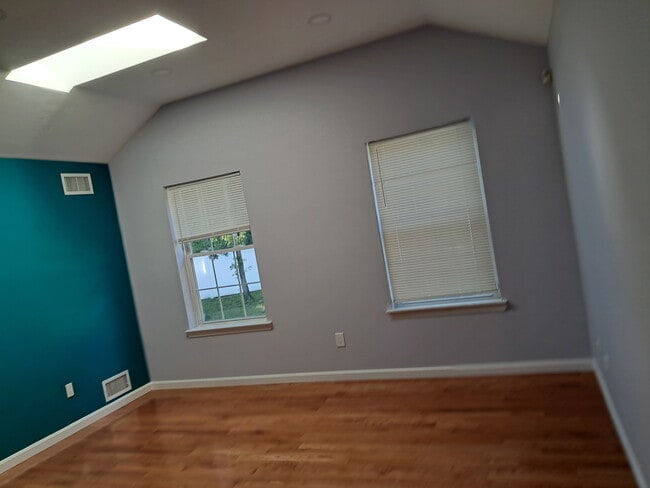 17 Gaetano Ln