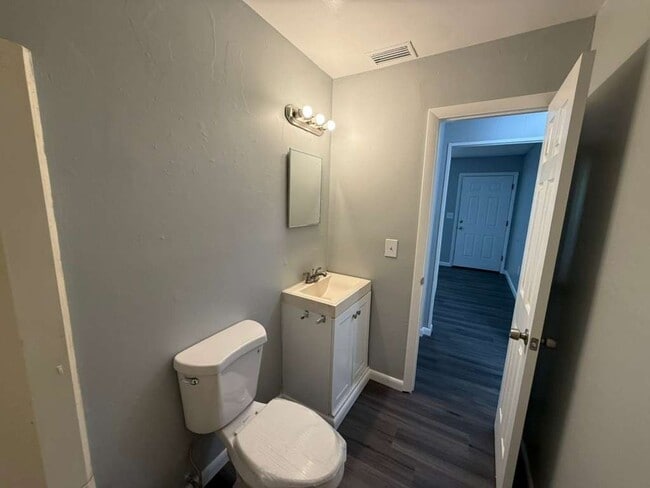 Photo - Mulberry Terrace Apartments Unit 104