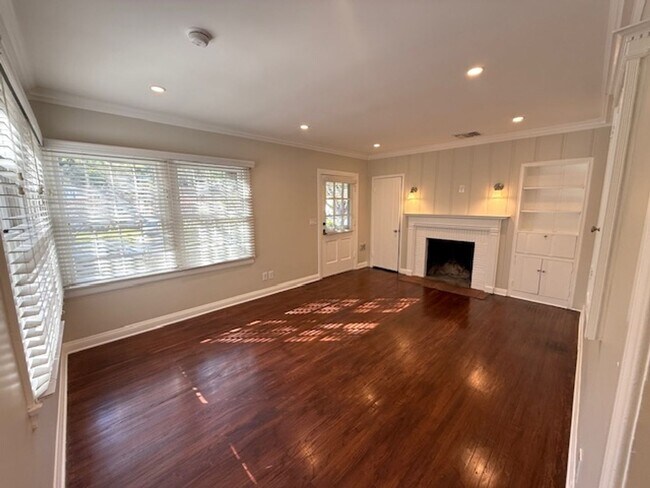 1730 Meridian Ave Unit Duplex