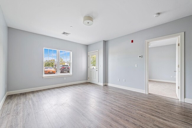 Four Winds Apartments