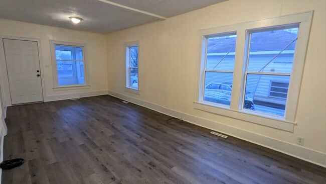 Photo - 717 Young Ave Unit 1