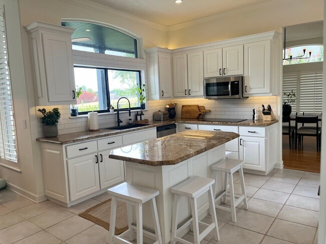 Cocina - 1224 Alexandra Ct