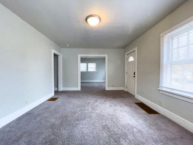 Photo - PRELEASING for AUGUST! Close to Campus