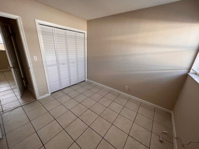 Photo - 716 SW 7th St Unit 2