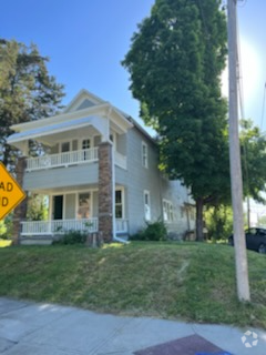 Building Photo - 2947 York St Unit Upper Rental
