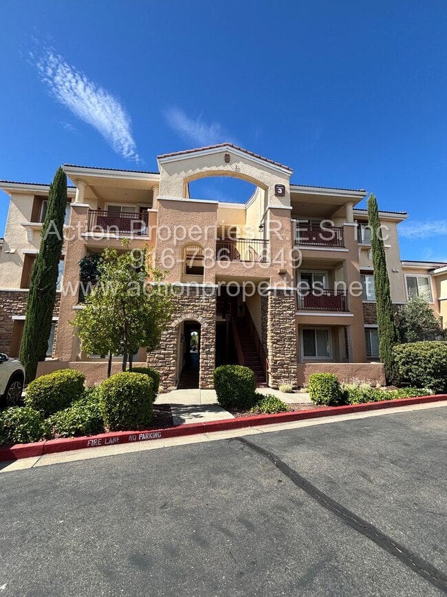 East Roseville - Gated Phoenician - Great ... - East Roseville - Gated Phoenician - Great ... House