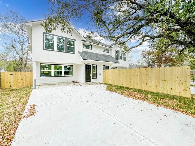 Photo - 11514 Courtshire Dr Unit A