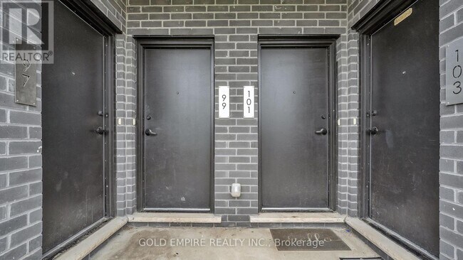Photo - 3900 Savoy St