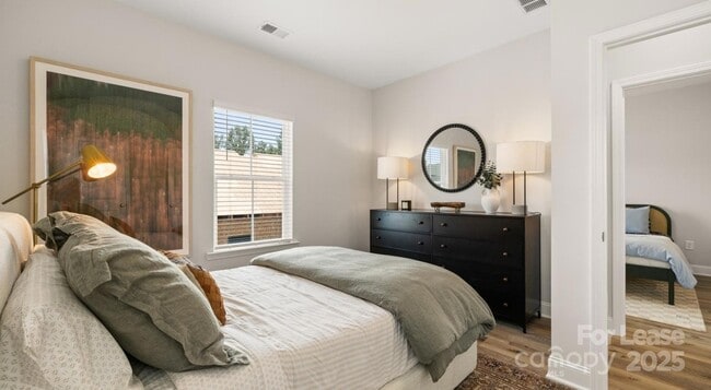 Photo - 1748 Marglyn Dr