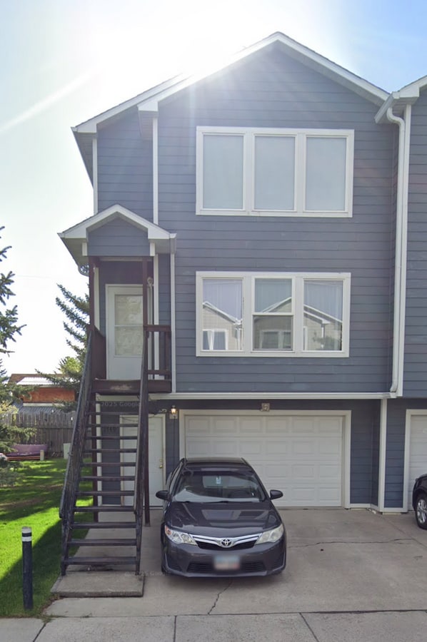 4 Bedroom Townhome in Hawks Ridge - 4 Bedroom Townhome in Hawks Ridge