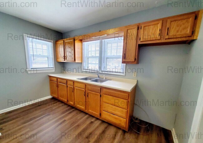 Photo - FOR RENT- 657 Dawson- Pets ok with conditions- Recent Remodel!