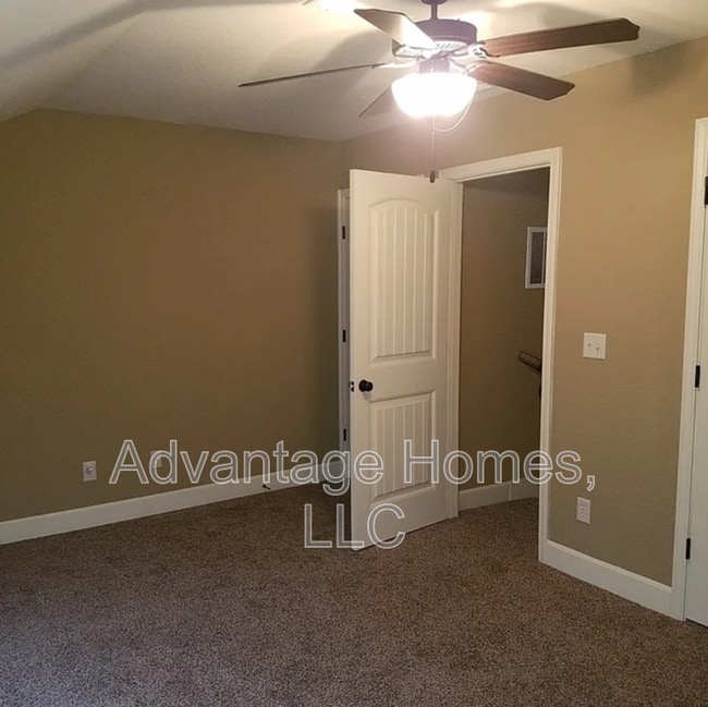 Photo - 2176 SW Timbertrace Ln