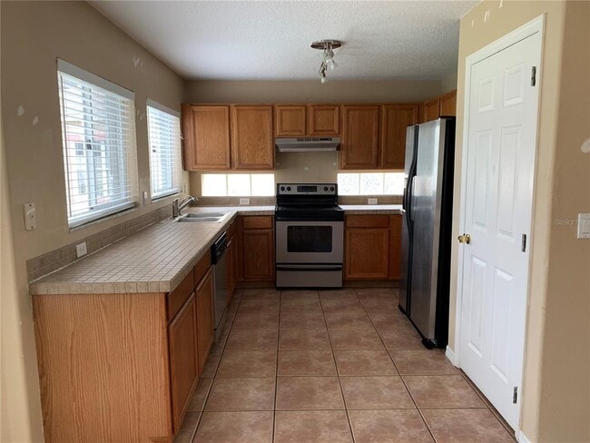 Photo - 3814 Regents Way