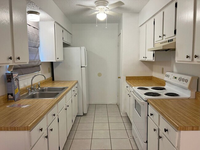 Photo - 306 Sun Flower Dr