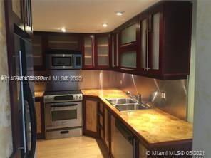 Photo - 400 Kings Point Dr