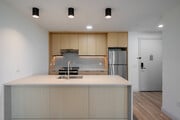 1BR, 1BA - Kitchen
