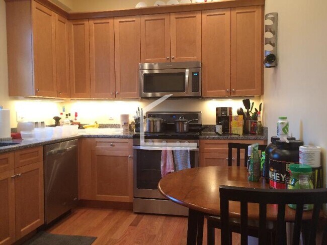 3 Bedroom - 3 Bedroom Condo